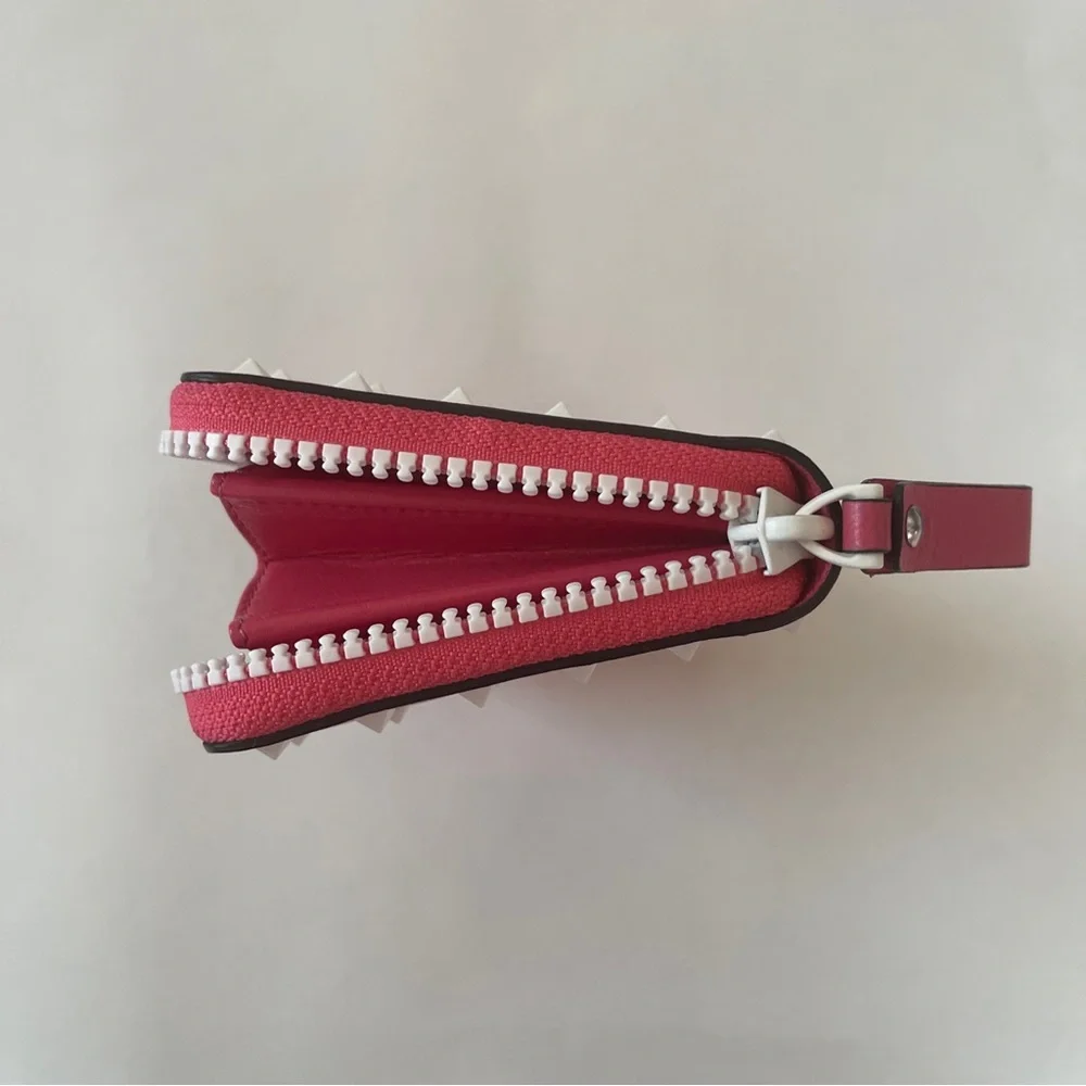 Valentino Garavani Rockstud Pink Wallet - Picture 6 of 12